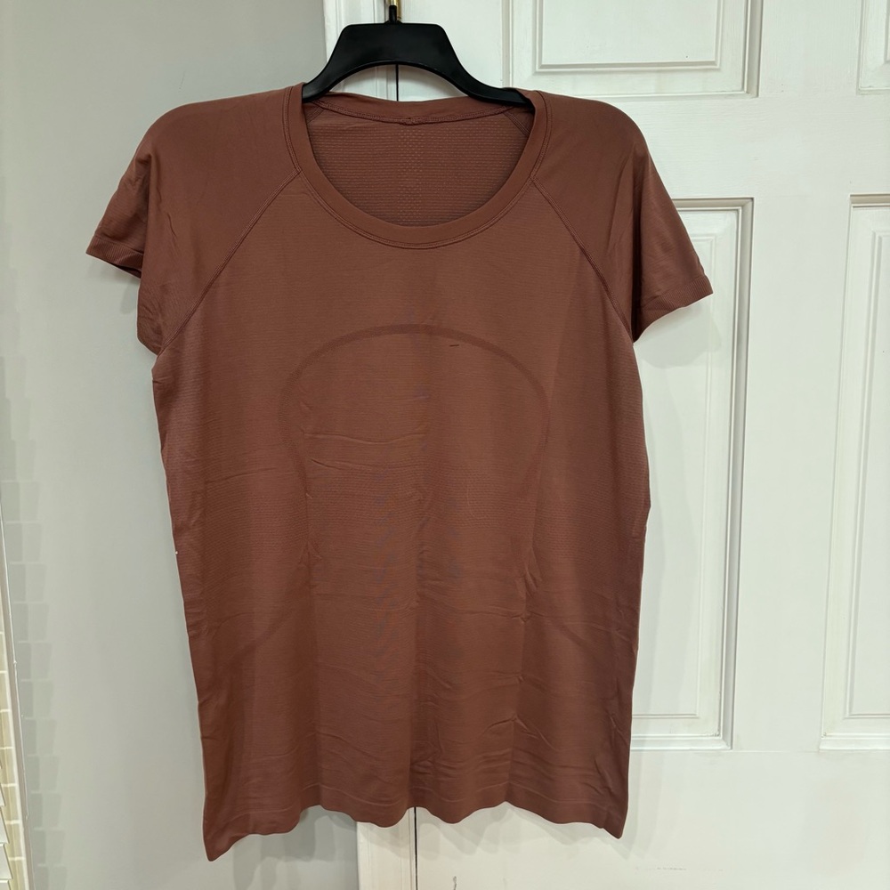 Lululemon Swiftly Tee Size 18